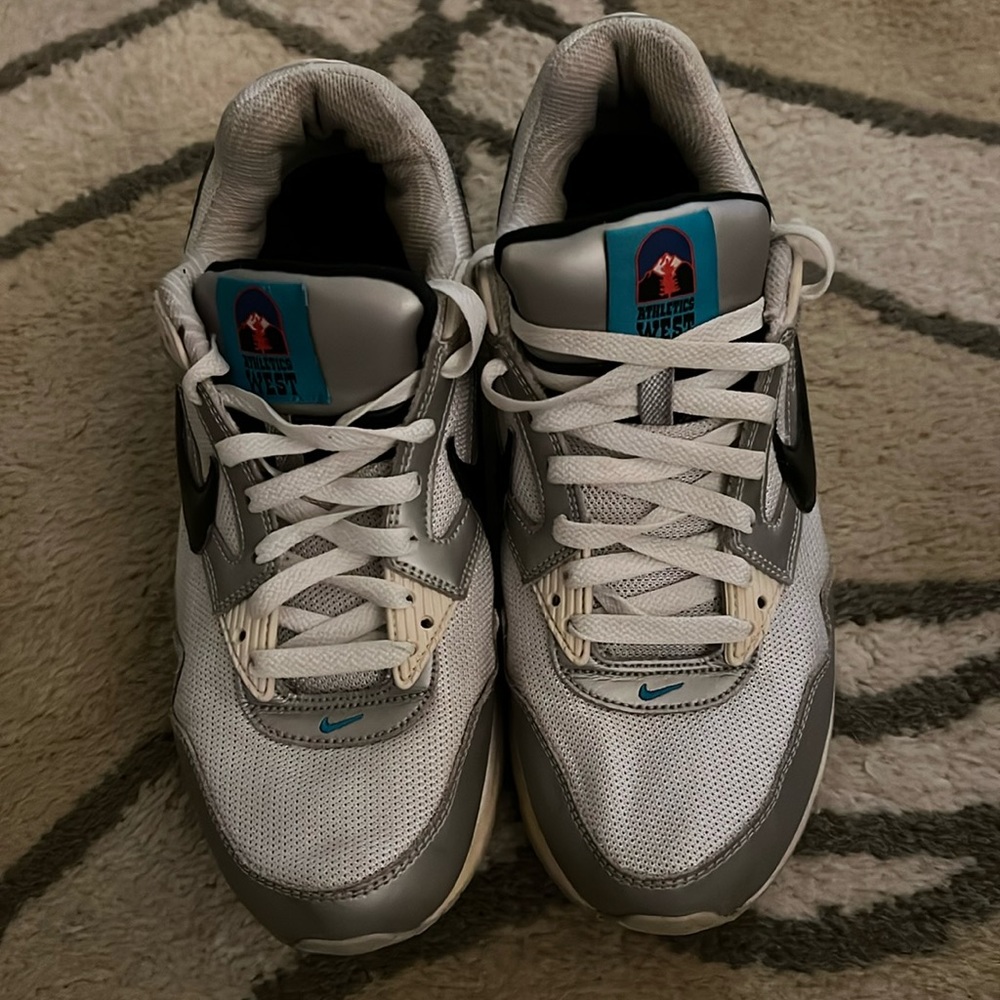 Athletics West Nike Air Max size men’s 10.5